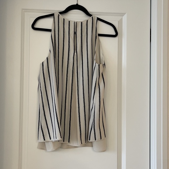 Theory Silk Top - EUC - Picture 2 of 4